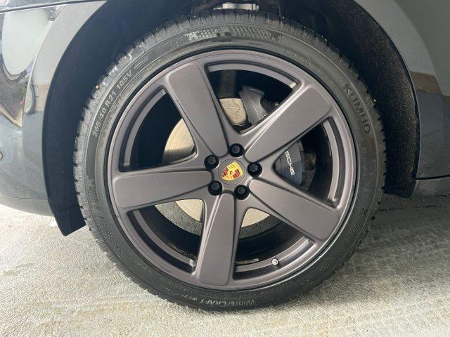 PORSCHE Macan 2.0