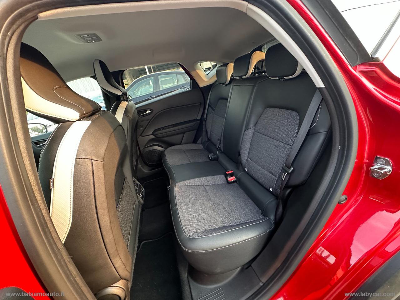 RENAULT Captur Hybrid E-Tech 145 CV Intens