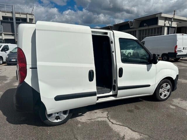 Fiat Doblo 1.6 mjt 105cv E5 IVA ESCLUSA