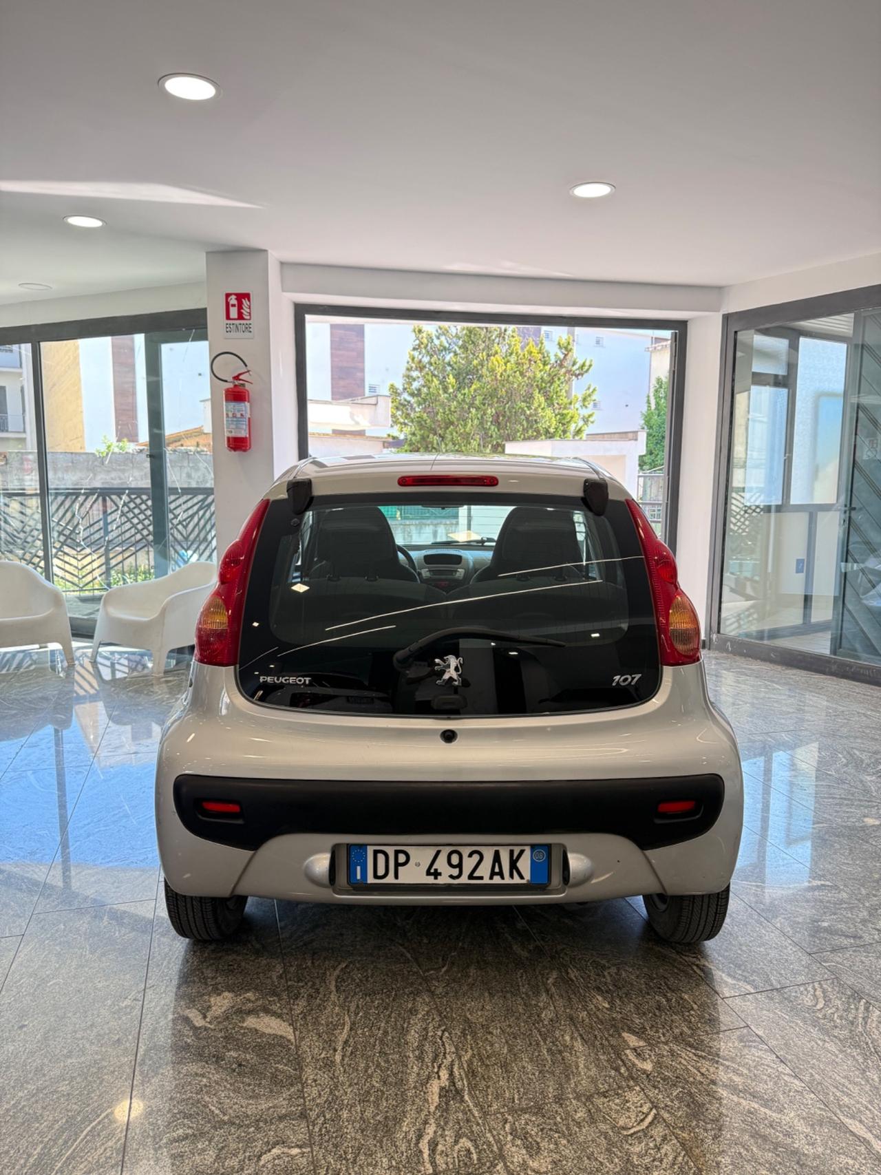Peugeot 107 1.0 68CV 5p. Desir
