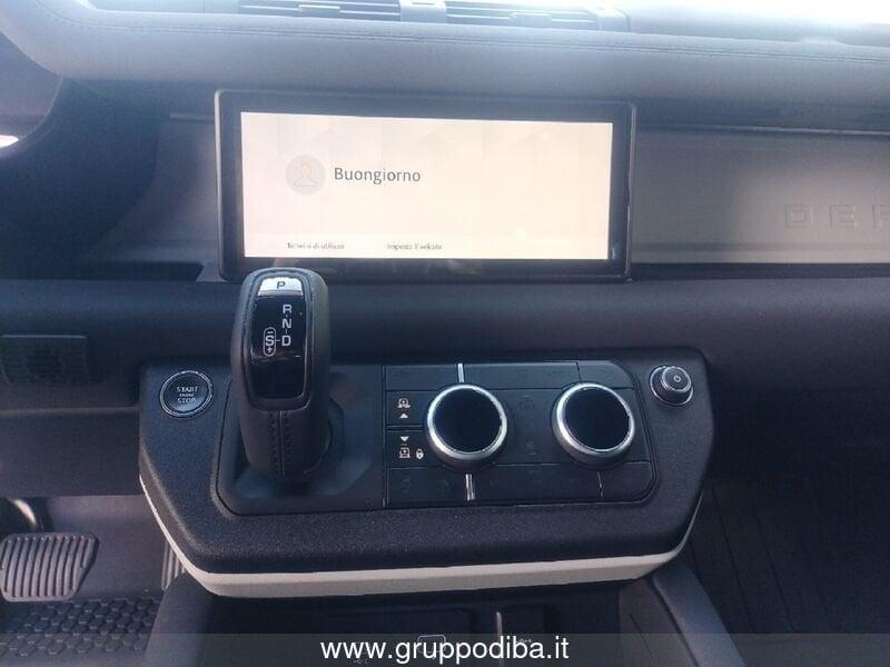 Land Rover Defender VII 2020 110 Diesel 110 3.0d i6 mhev SE awd 250cv auto