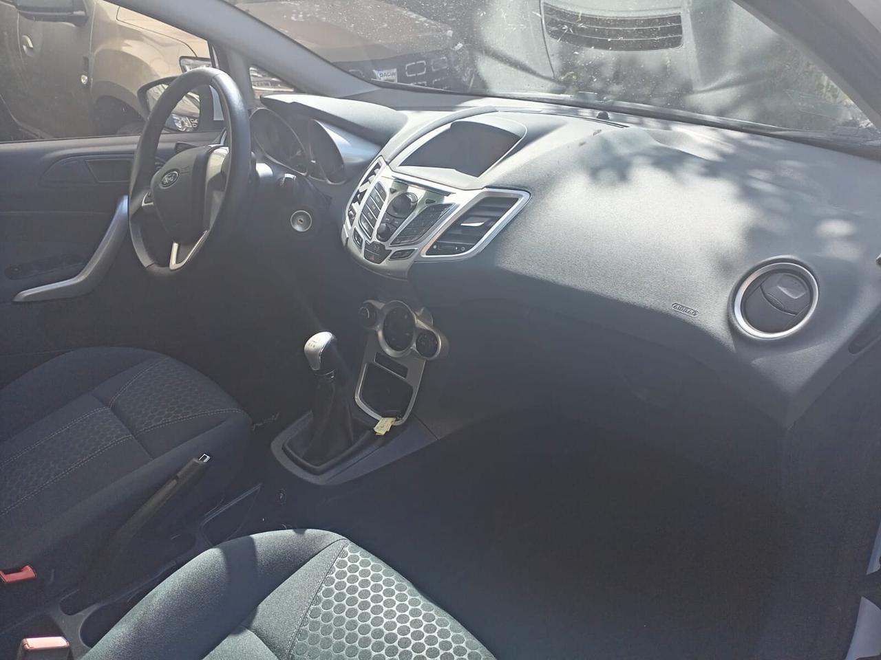 Ford Fiesta 1.4 5 porte Bz.- GPL Titanium