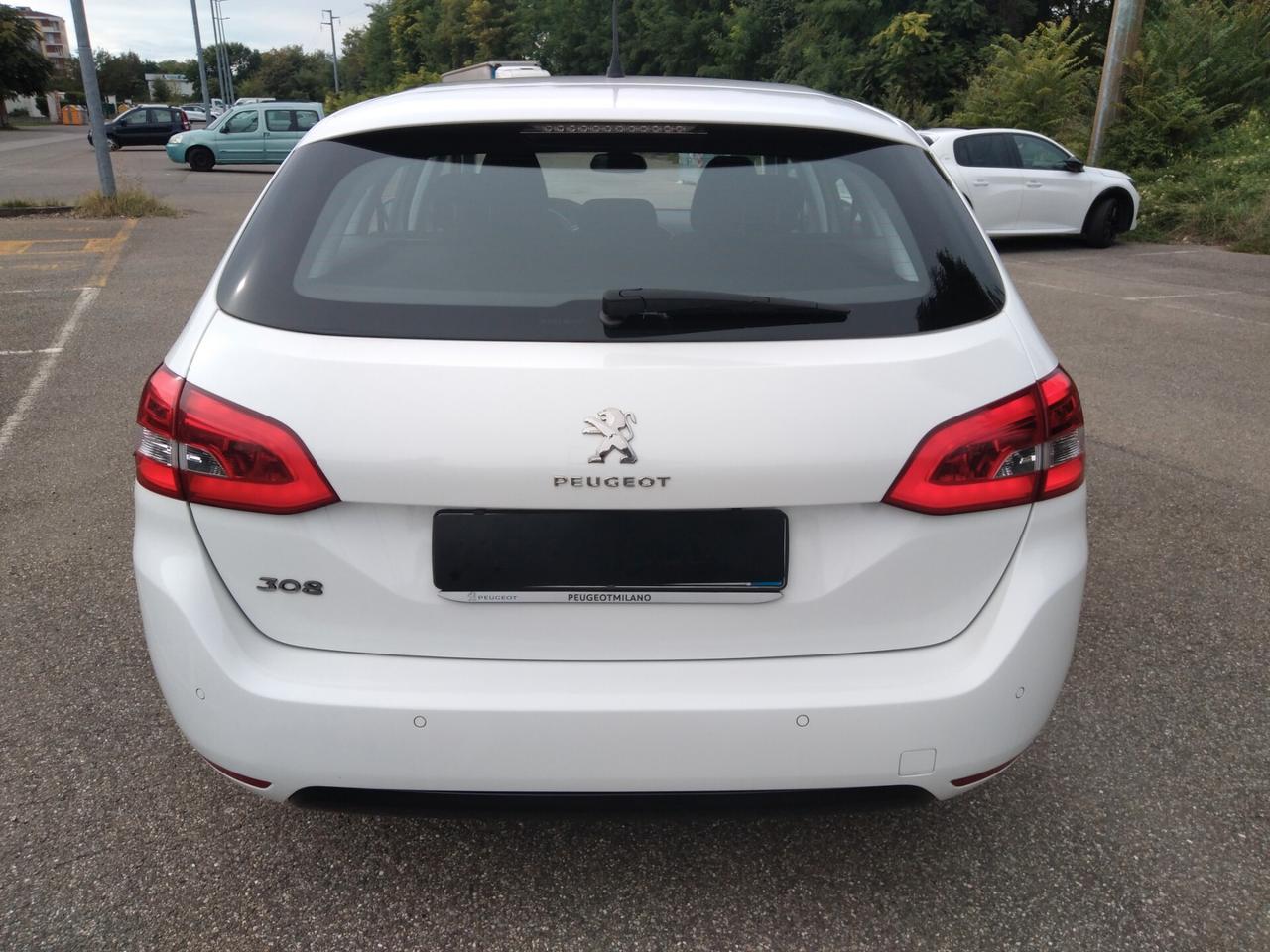 Peugeot 308 BlueHDi 100 S&S SW Business