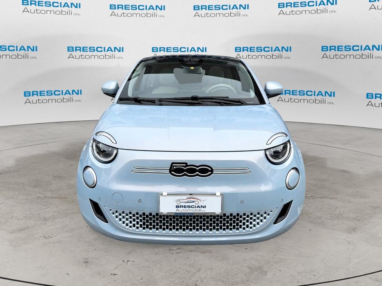 Fiat 500E Berlina 42 kWh La Prima