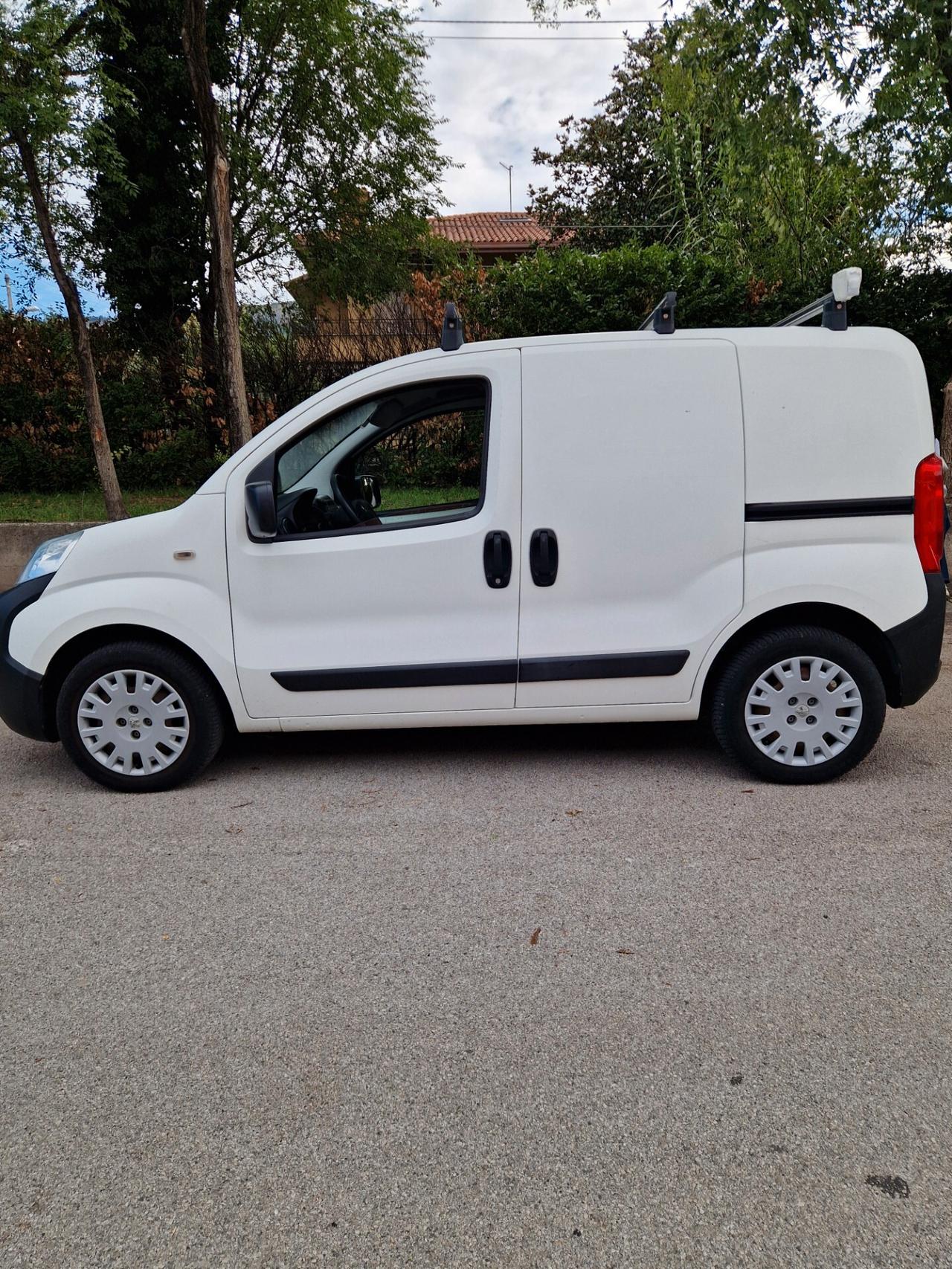 Peugeot Bipper 1.3 HDi 80CV Autocarro - 2018