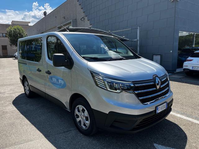 RENAULT Trafic BluedCi 150CV 9 POSTI NOLEGGIO