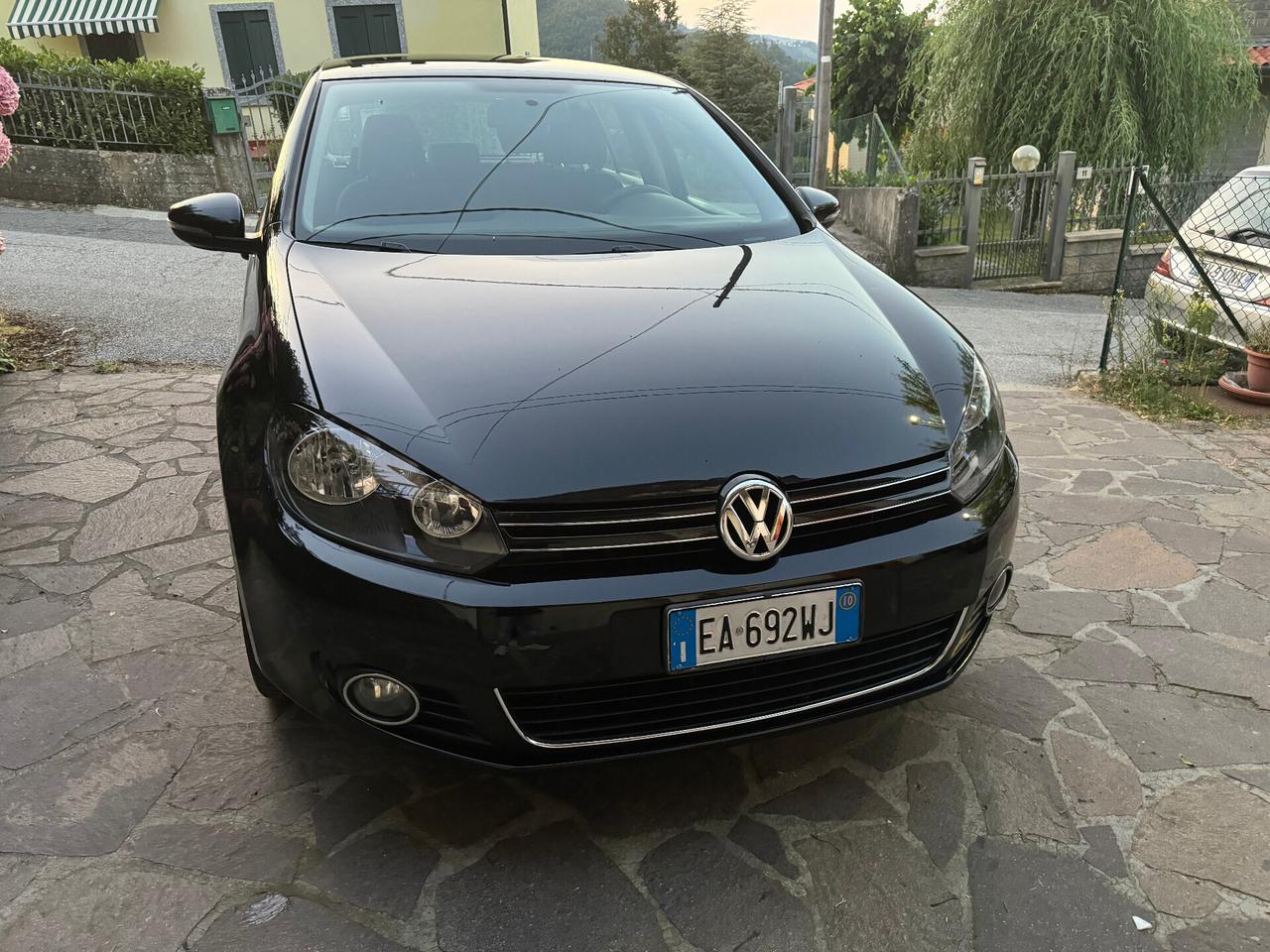 Volkswagen Golf 1.6 TDI DPF 5p. Highline 04/2010