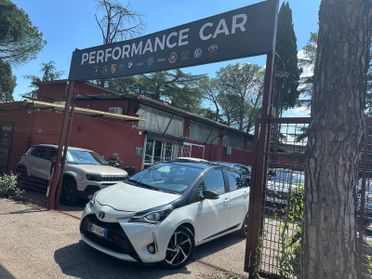 Toyota Yaris 1.5 5 porte Lounge sport full optional Kamera navi PDC led cerchi in lega garanzia 24 mesi