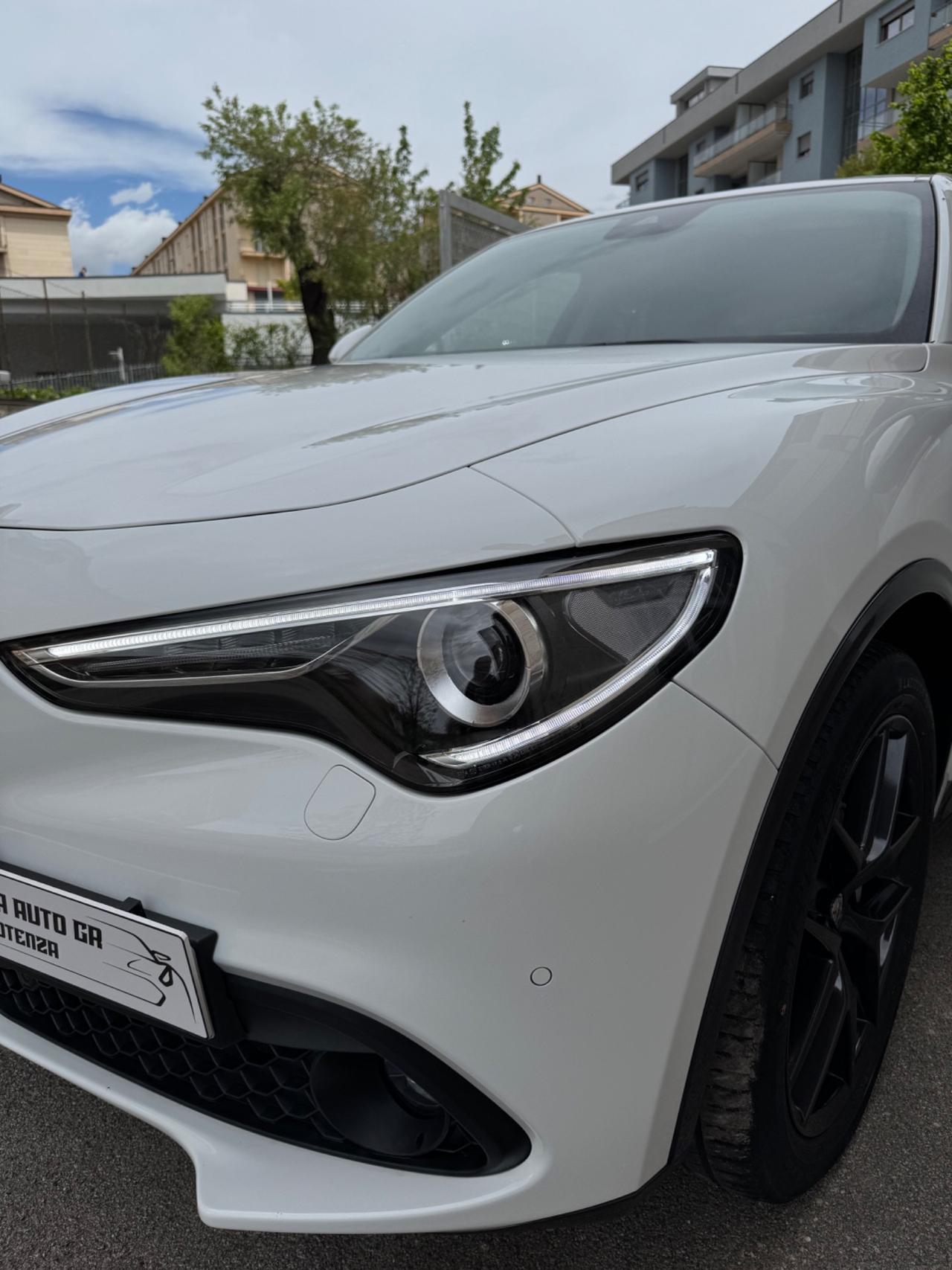 Alfa Romeo Stelvio 2.2 Turbodiesel 210 CV AT8 Q4 Veloce