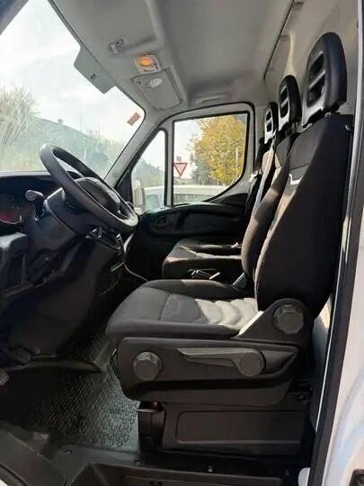 Iveco Daily 33S12V 2.3