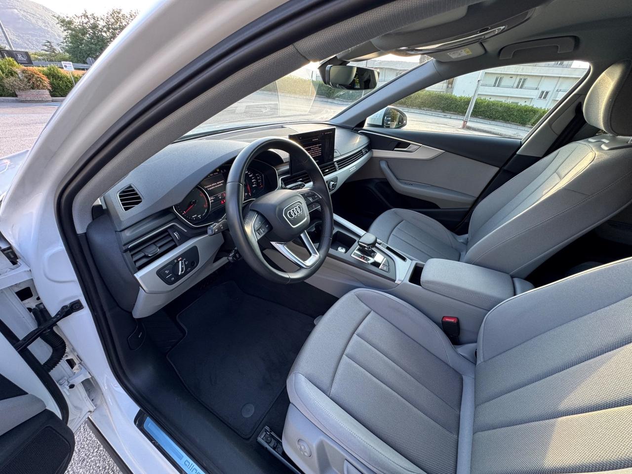 Audi A4 allroad A4 allroad 40 TDI 204 CV S tronic Identity Contrast