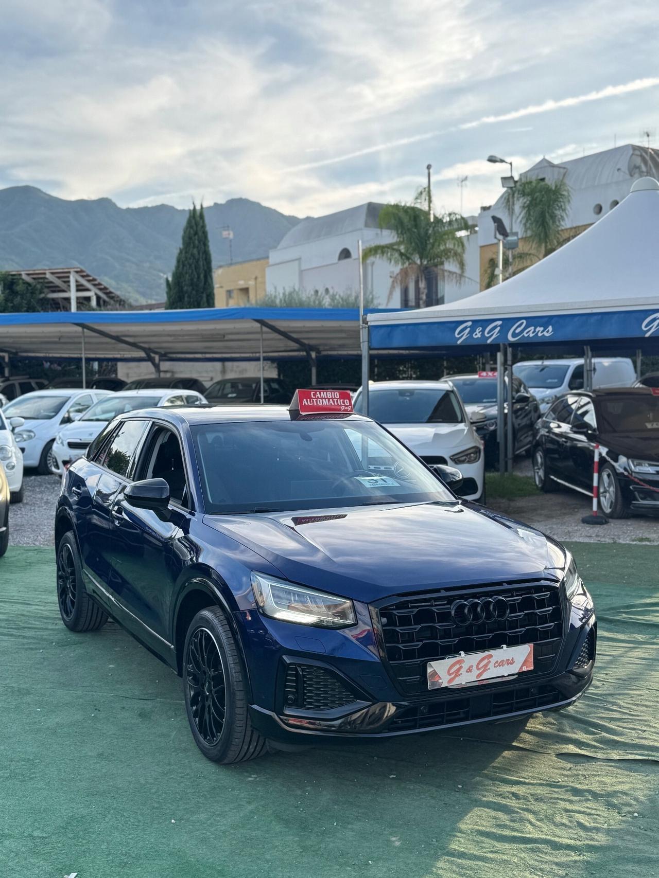 Audi Q2 30 TDI S tronic Identity Black