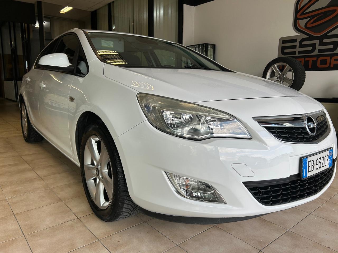 Opel Astra - 2010 1.4 GPL 100cv 174.000 km