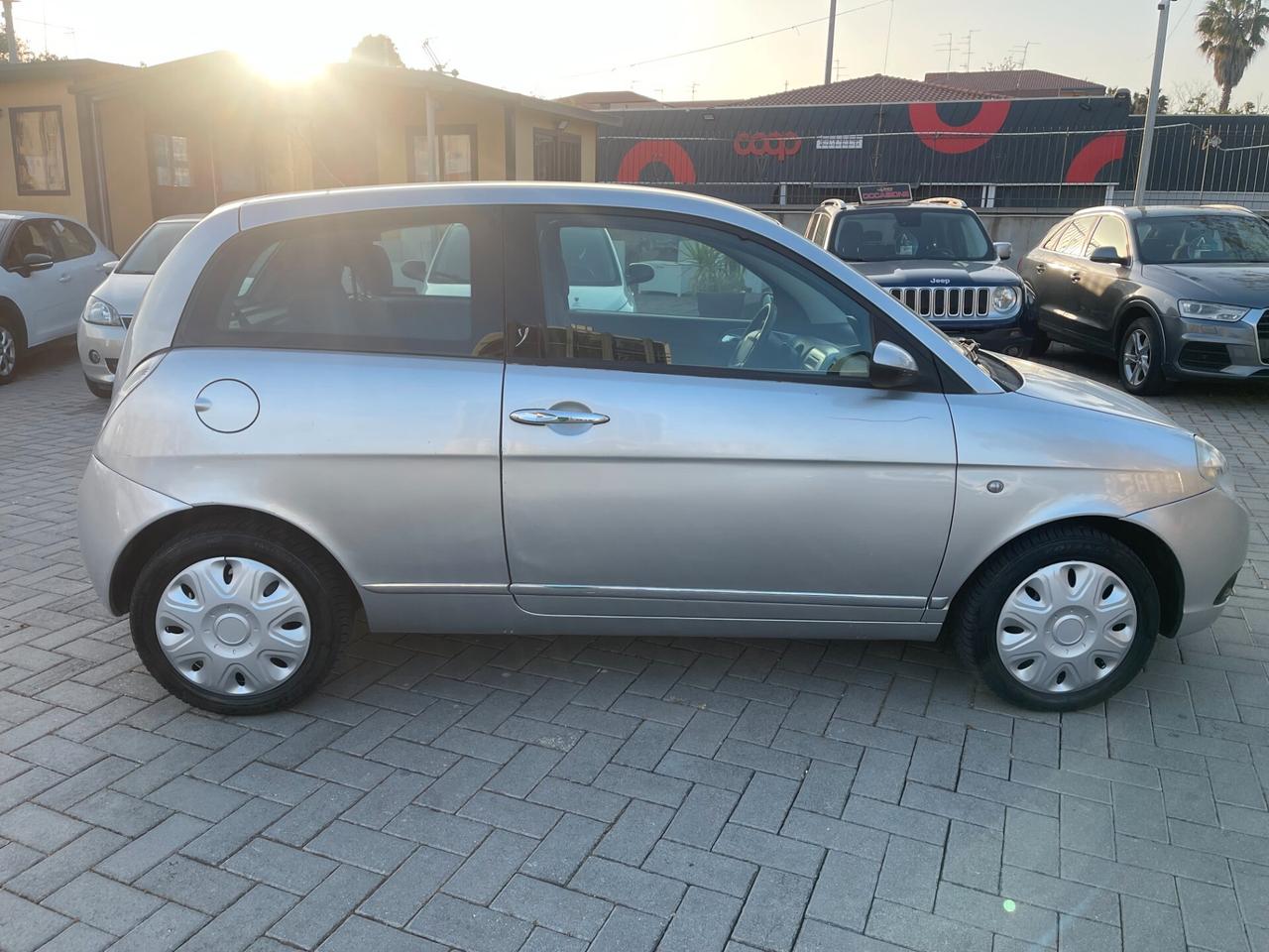 Lancia Ypsilon 1.2 60cv