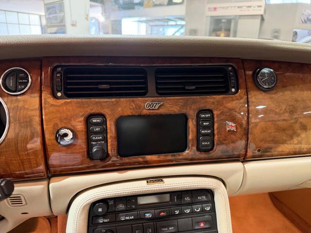 JAGUAR XK8 4.0 Coupé Pelle beige tagliandi