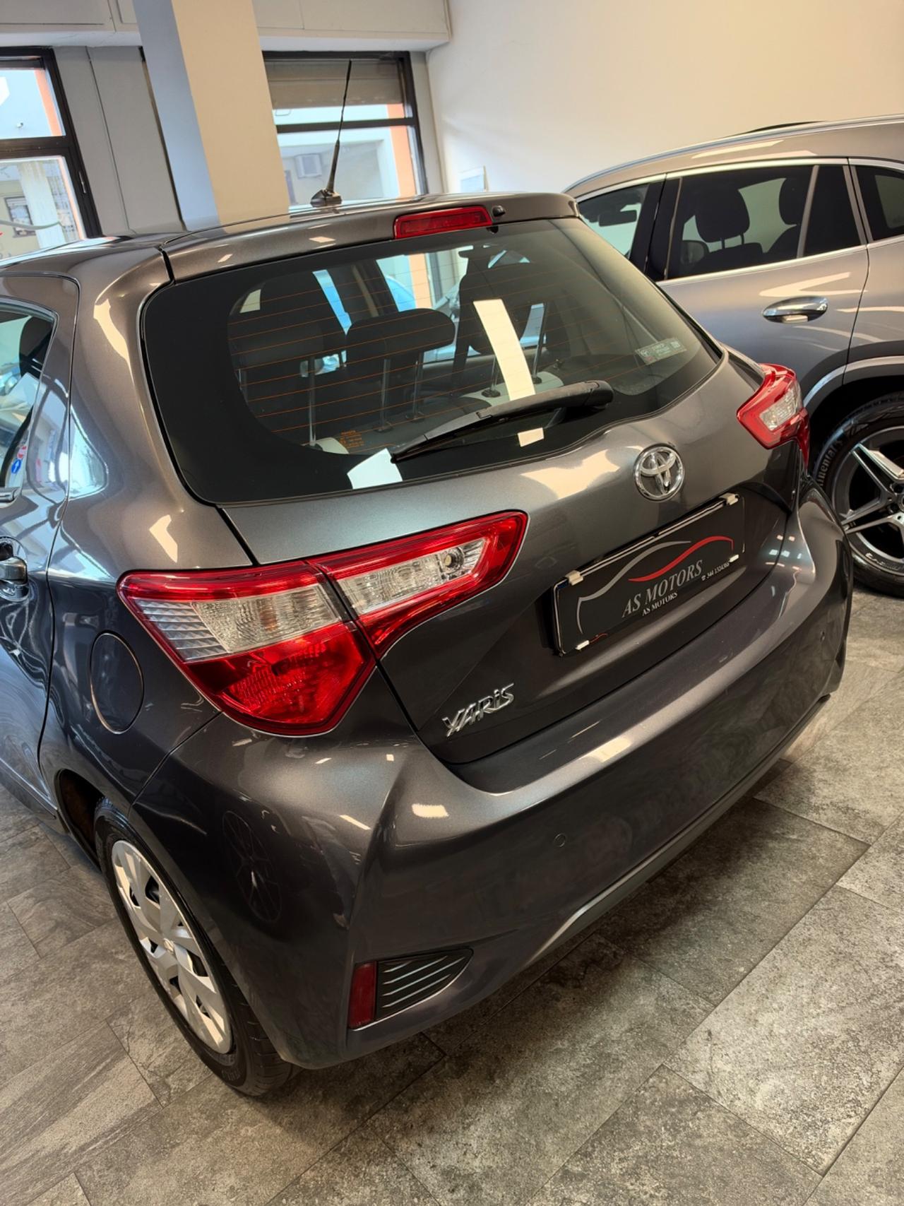 Toyota Yaris 1.0 72 CV 5 porte Lounge