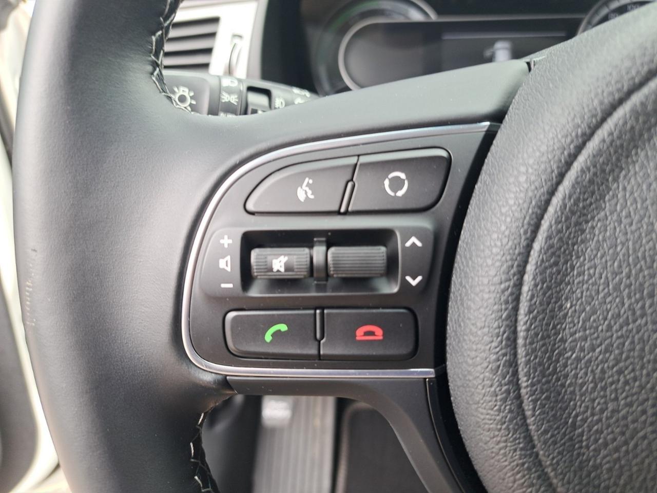 Kia Niro 1.6 gdi phev premium pack dct my18