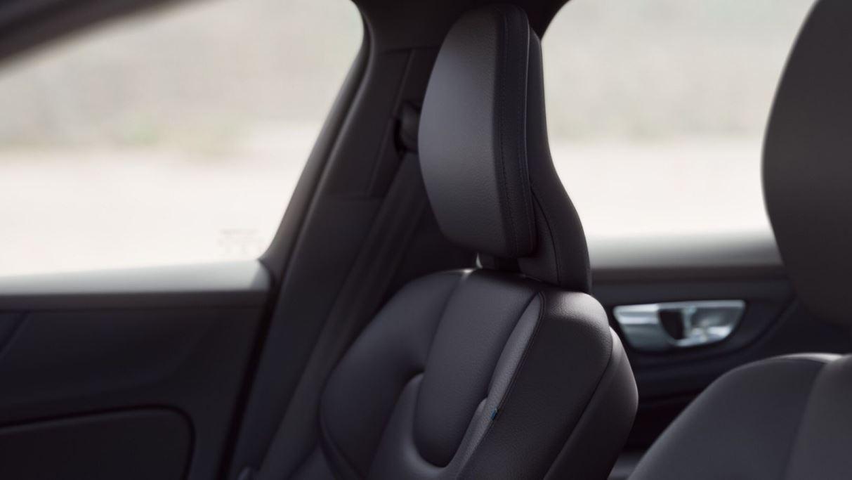 VOLVO V60 B4 Mild Hybrid Automatico Plus Dark