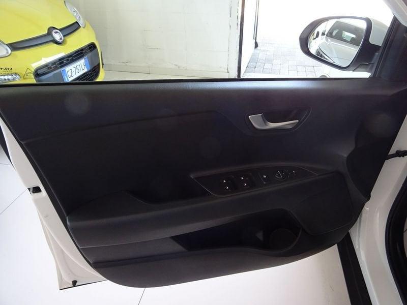 KIA Stonic Stonic 1.0 T-GDi 100 CV MHEV MT Style
