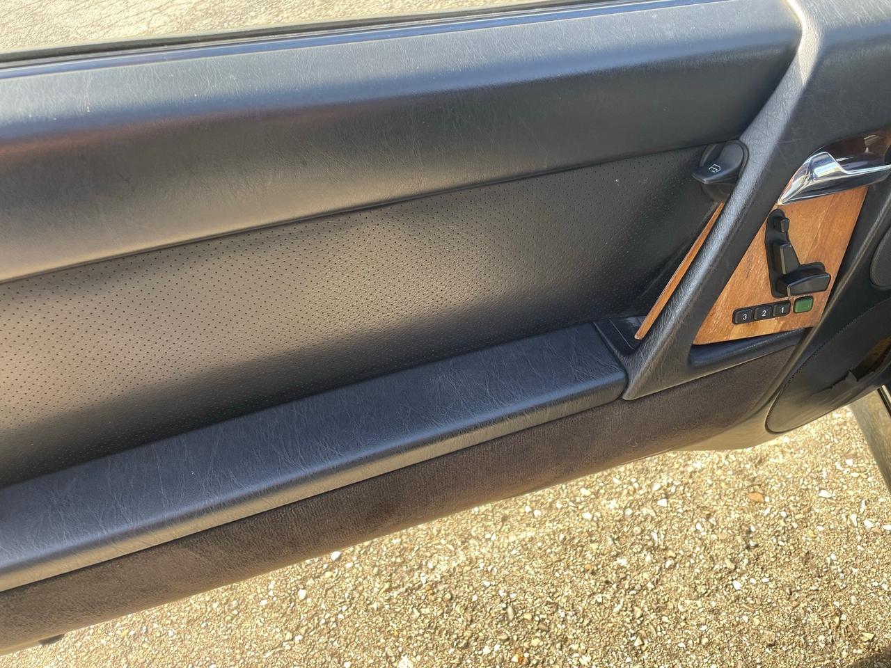 Mercedes-Benz SL 300