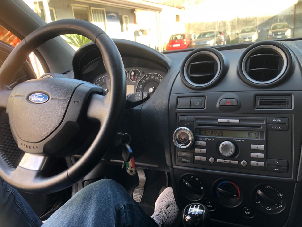 Ford Fiesta 1.2 16V 5p Km 130mila 08