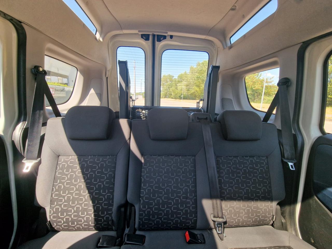 Fiat Doblo 1.6 MJT trasporto disabili - 2011