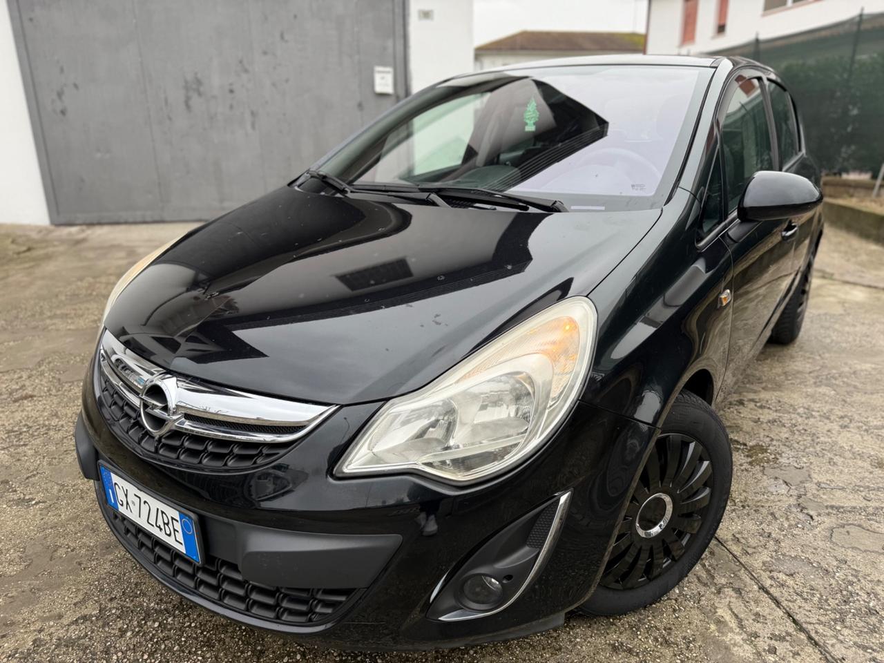 Opel Corsa 1.2 BENZINA 5P. 2013 POCHI KM NEOPATENTATI