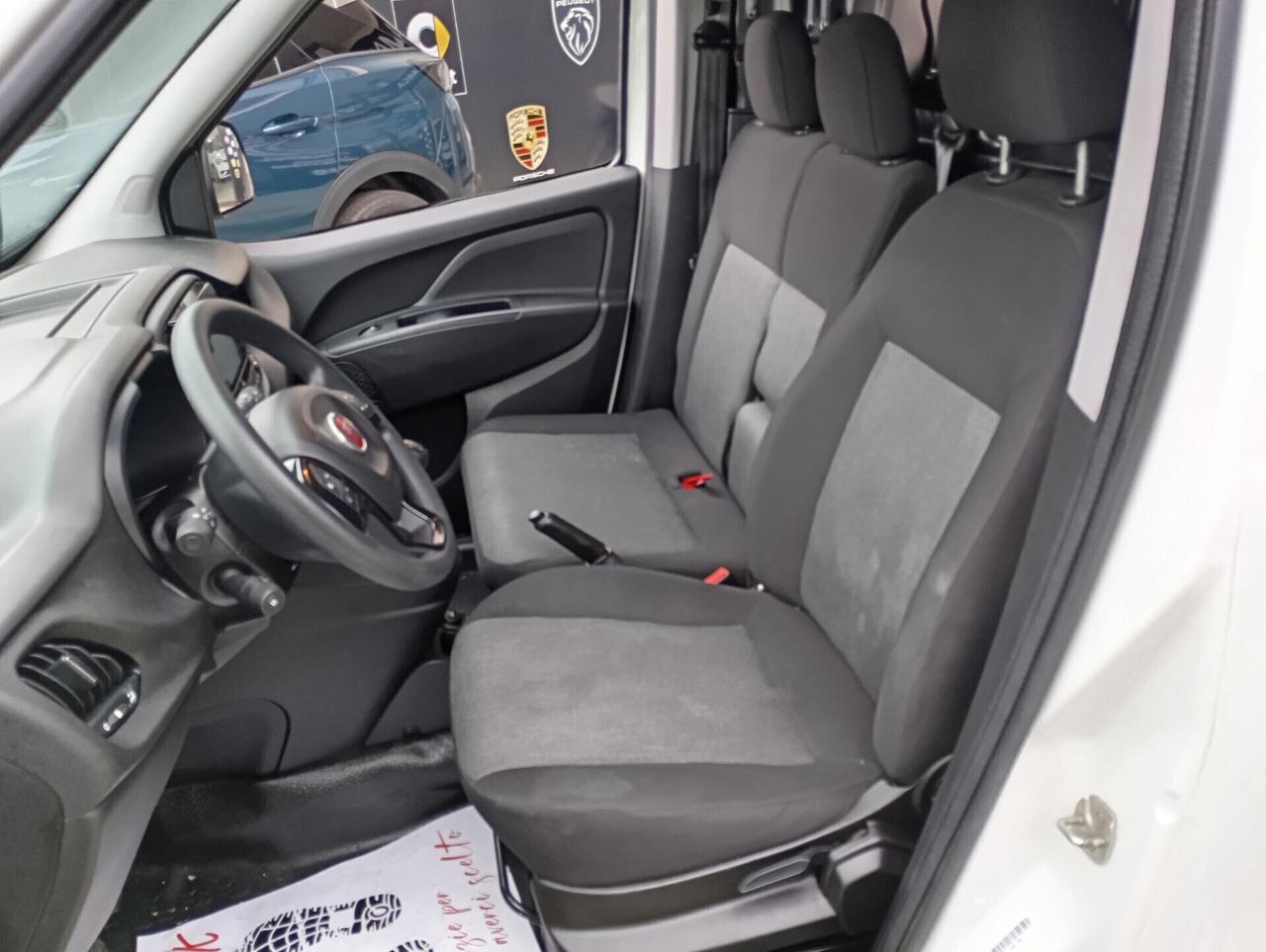 Fiat Doblo C. Maxi 1.6 Mjet 105CV Lounge 3 Posti