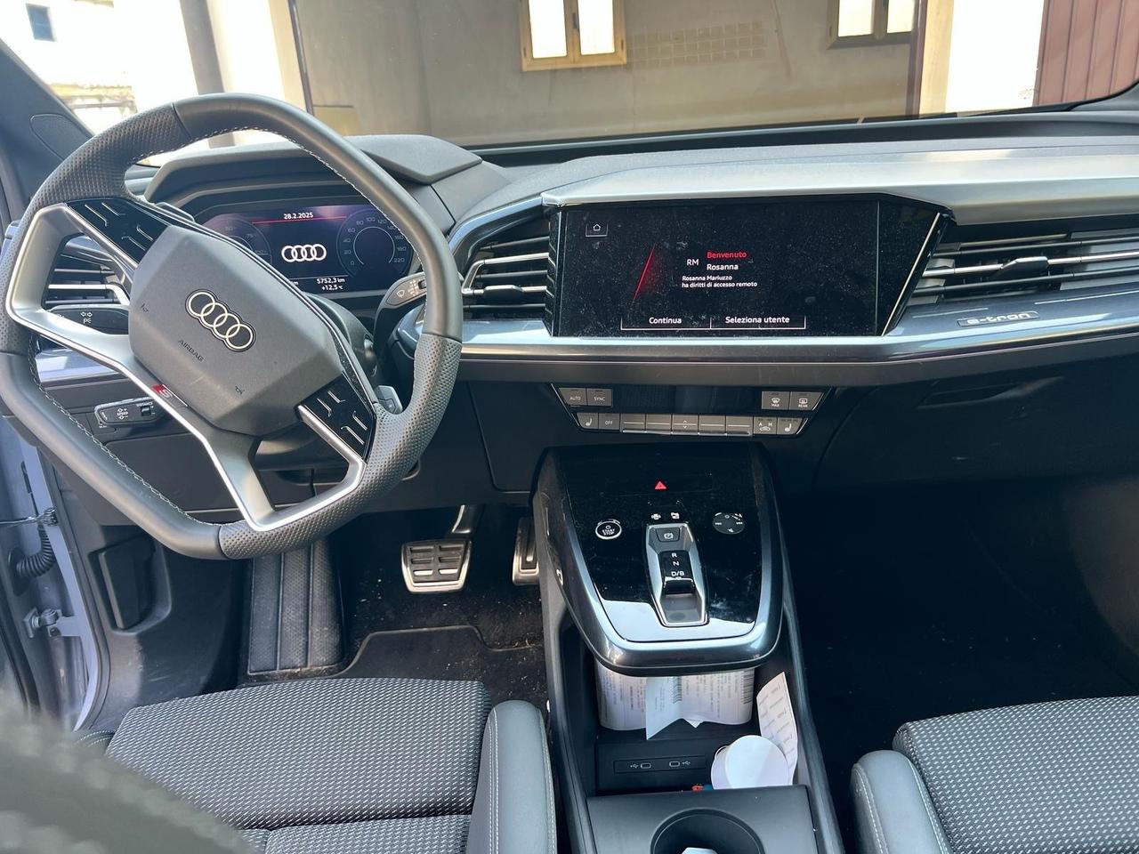 Audi Q4 45 E-TRON S-LINE EDITION FULL FULL (PERMUTO)