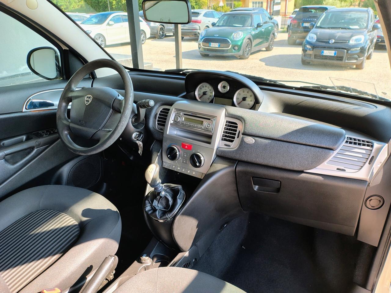 Lancia Ypsilon 1.2 Elle
