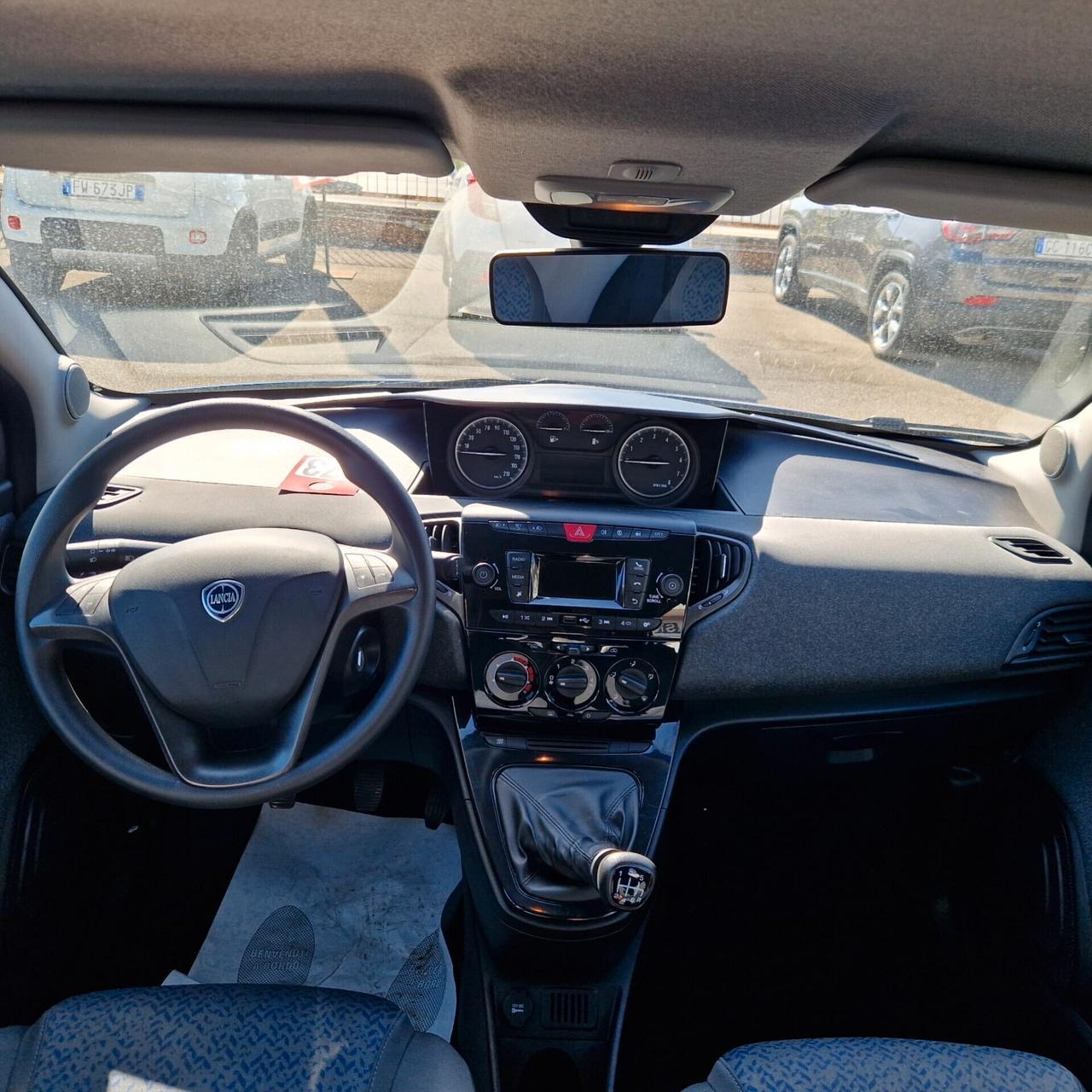 Lancia Ypsilon 1.0 FireFly 5 porte S&S Hybrid Silver Plus