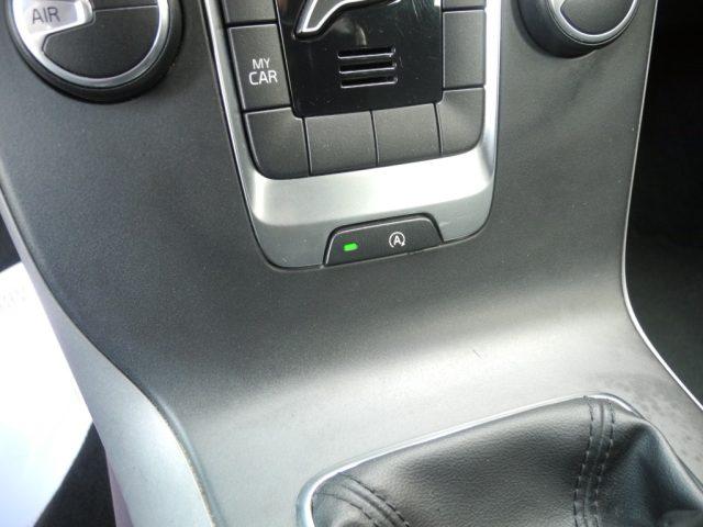 VOLVO V40 D2 1.6 D Kinetic - OK NEOPATENTATI - UNICO PROPR.