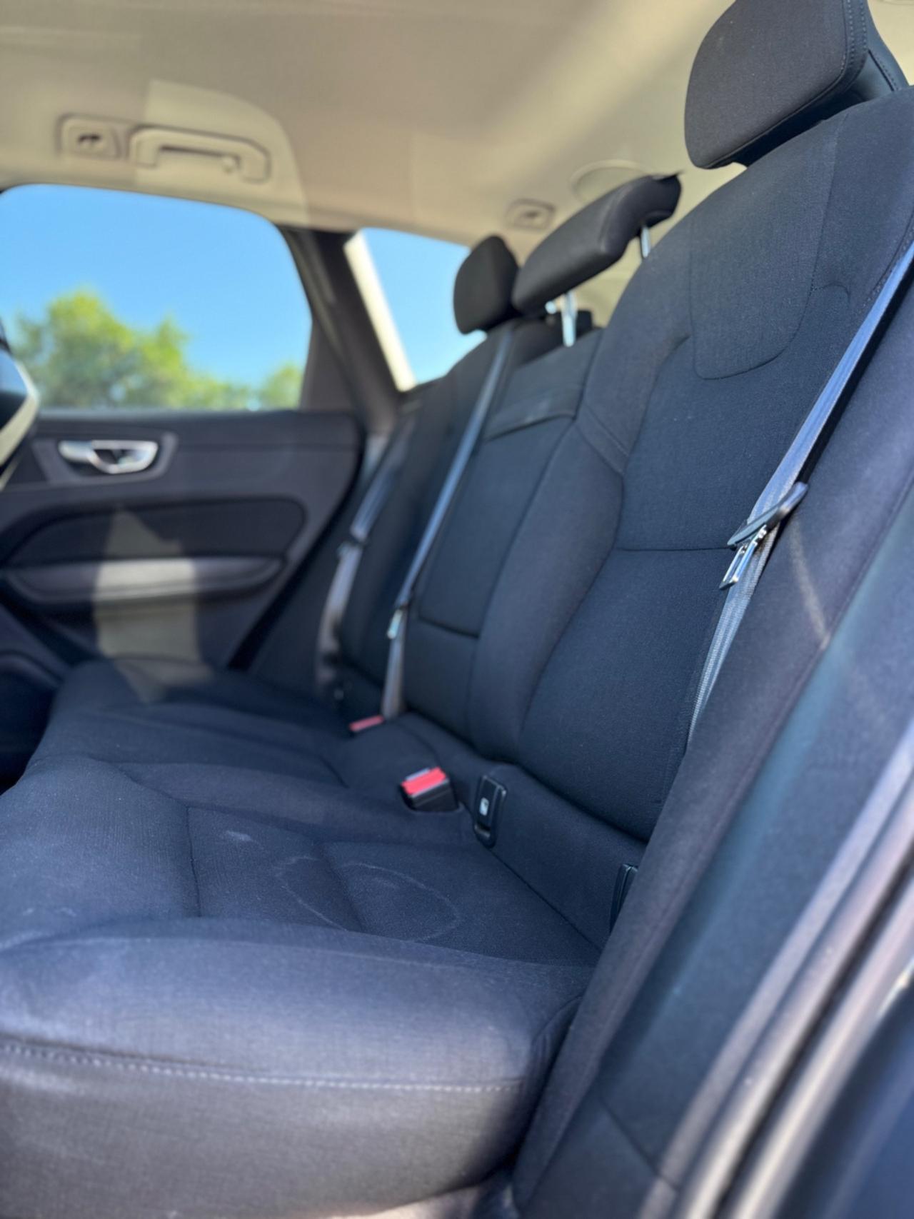Volvo XC 60 XC60 B4 (d) AWD Geartronic Momentum