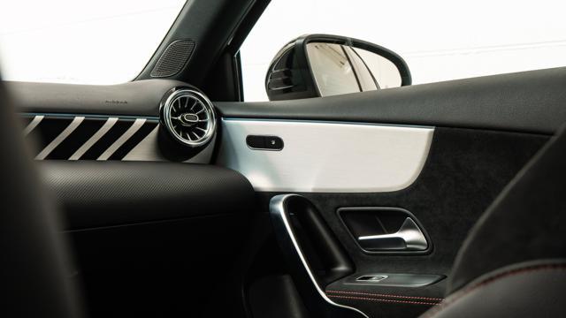 MERCEDES-BENZ A 35 AMG 4Matic Premium UNIPRO IVA ESPOSTA