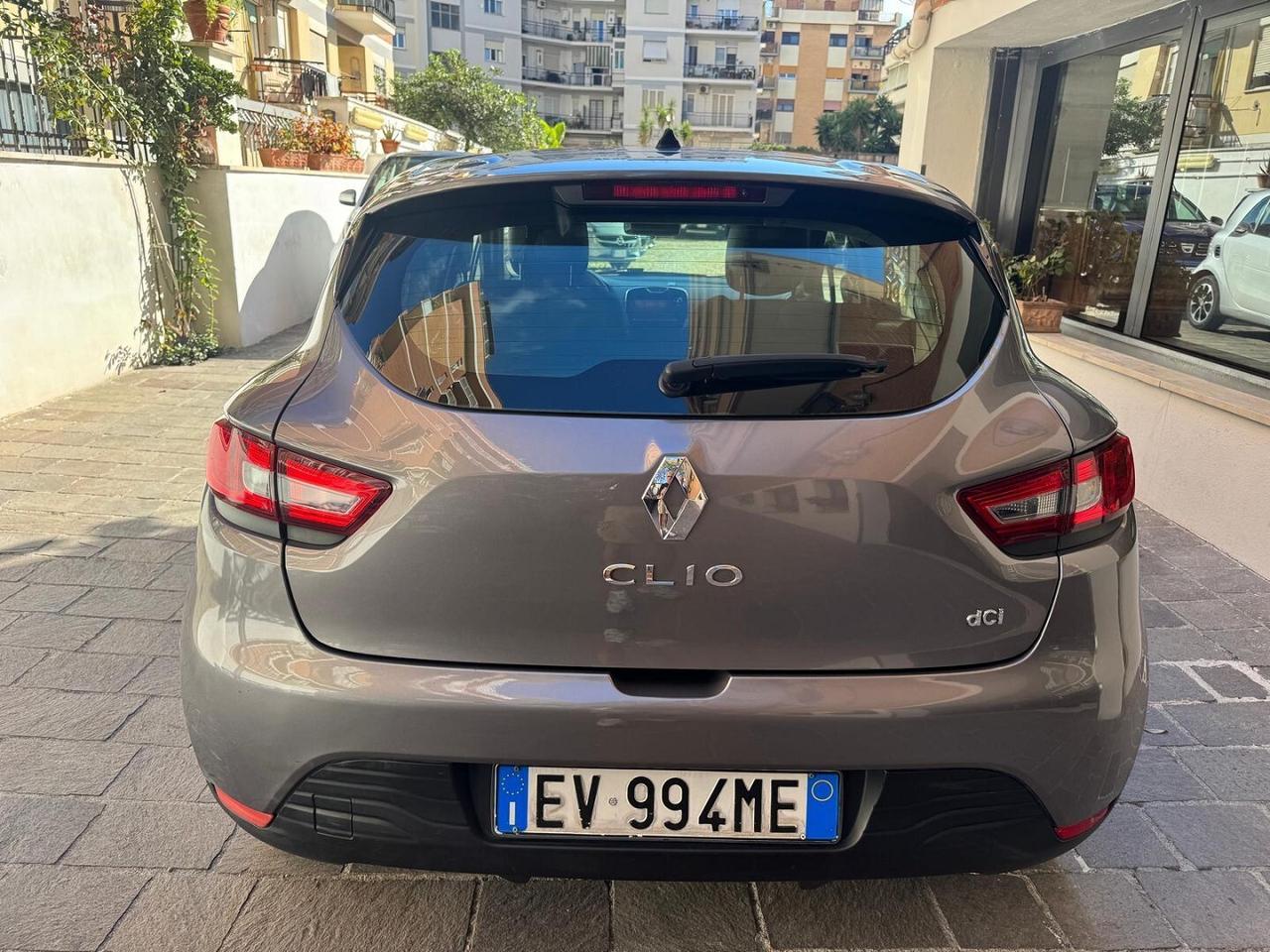 RENAULT Clio 1.5 dCi 75CV 5 porte Costume National