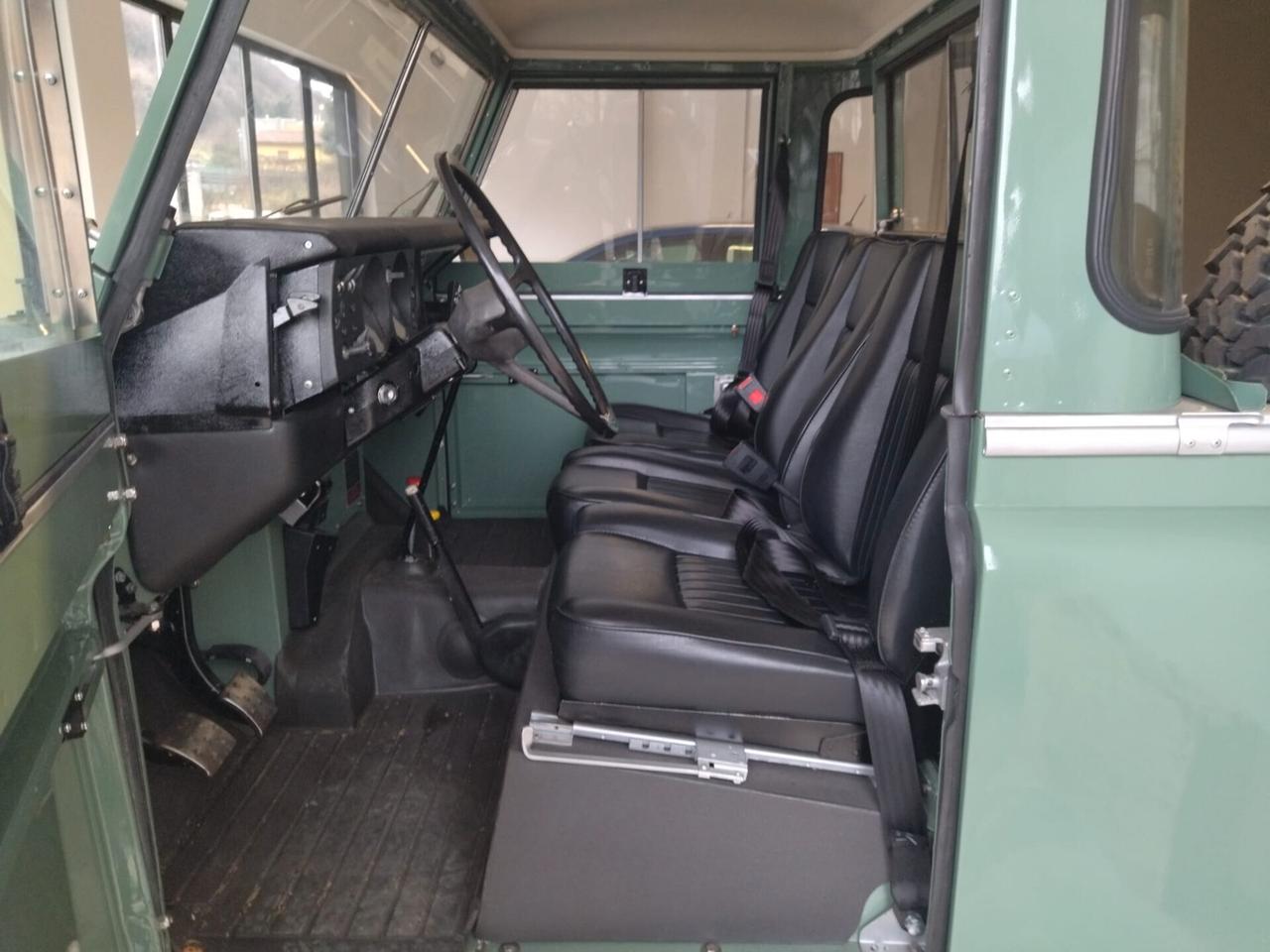 Land Rover Defender PICK-UP COMPLETAMENTE RESTAURATO