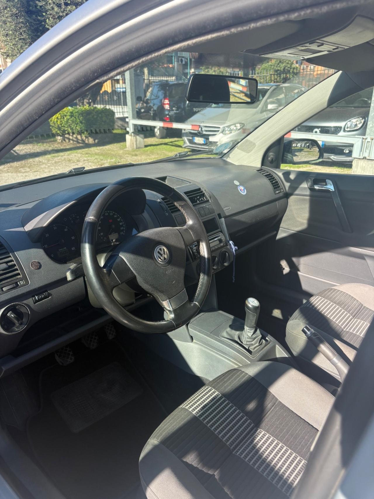 Volkswagen Polo 1.4/69CV TDI 5p. Neopatentati