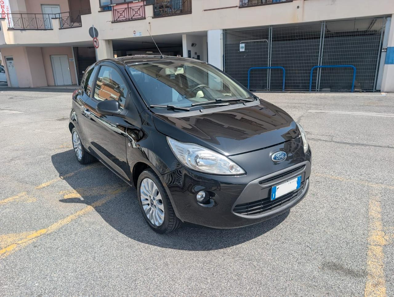 Ford Ka 1.2 8V 69 CV Black&White Edition