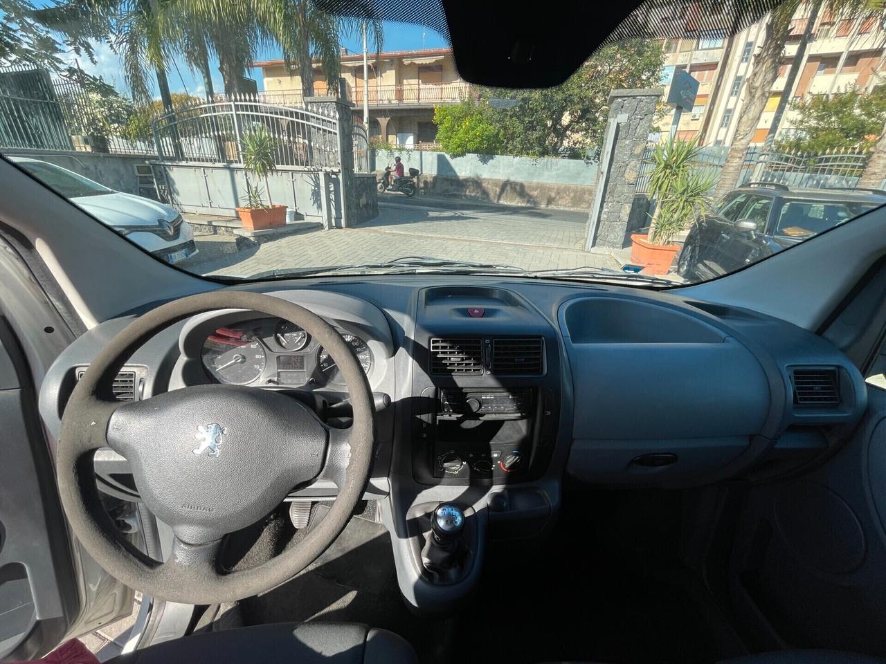 Peugeot Expert 2.0 HDi 120cv