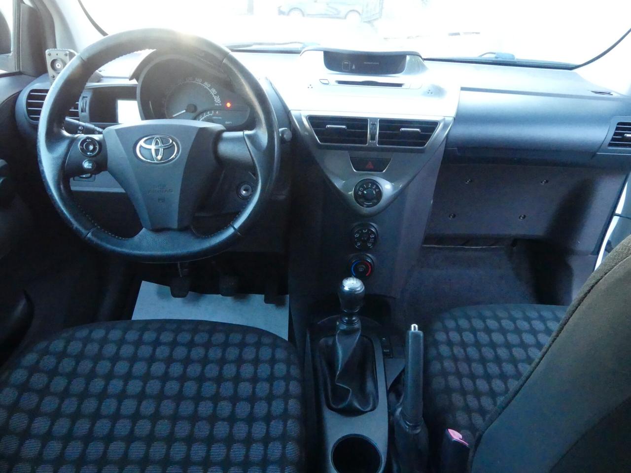 Toyota iQ 1.4 TDI