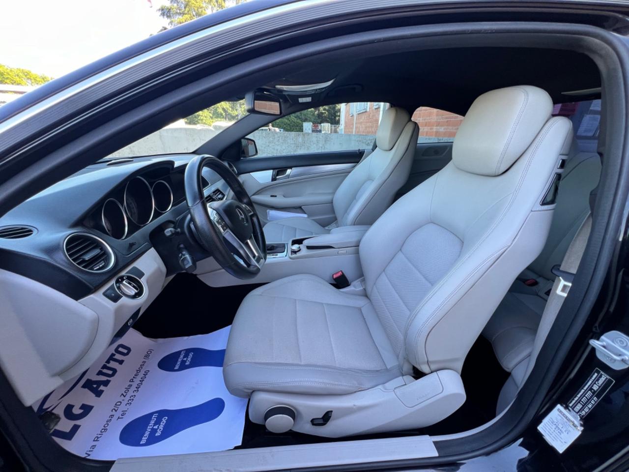 Mercedes-benz C 220 CDI BlueEFFICIENCY Coupé Avantgarde ( 125 KW)