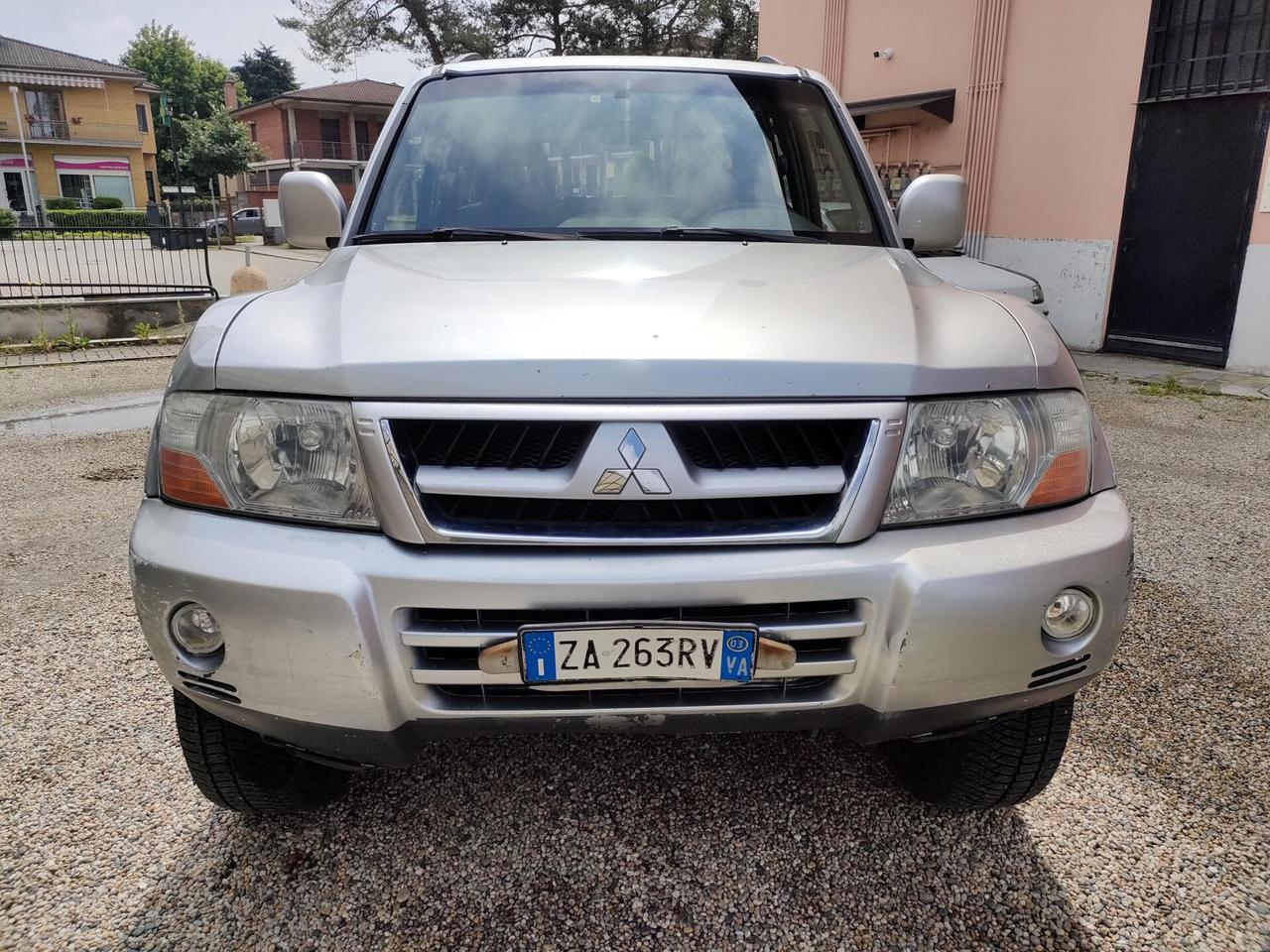 Mitsubishi Pajero 3.2 16V DI-D 7p Gancio