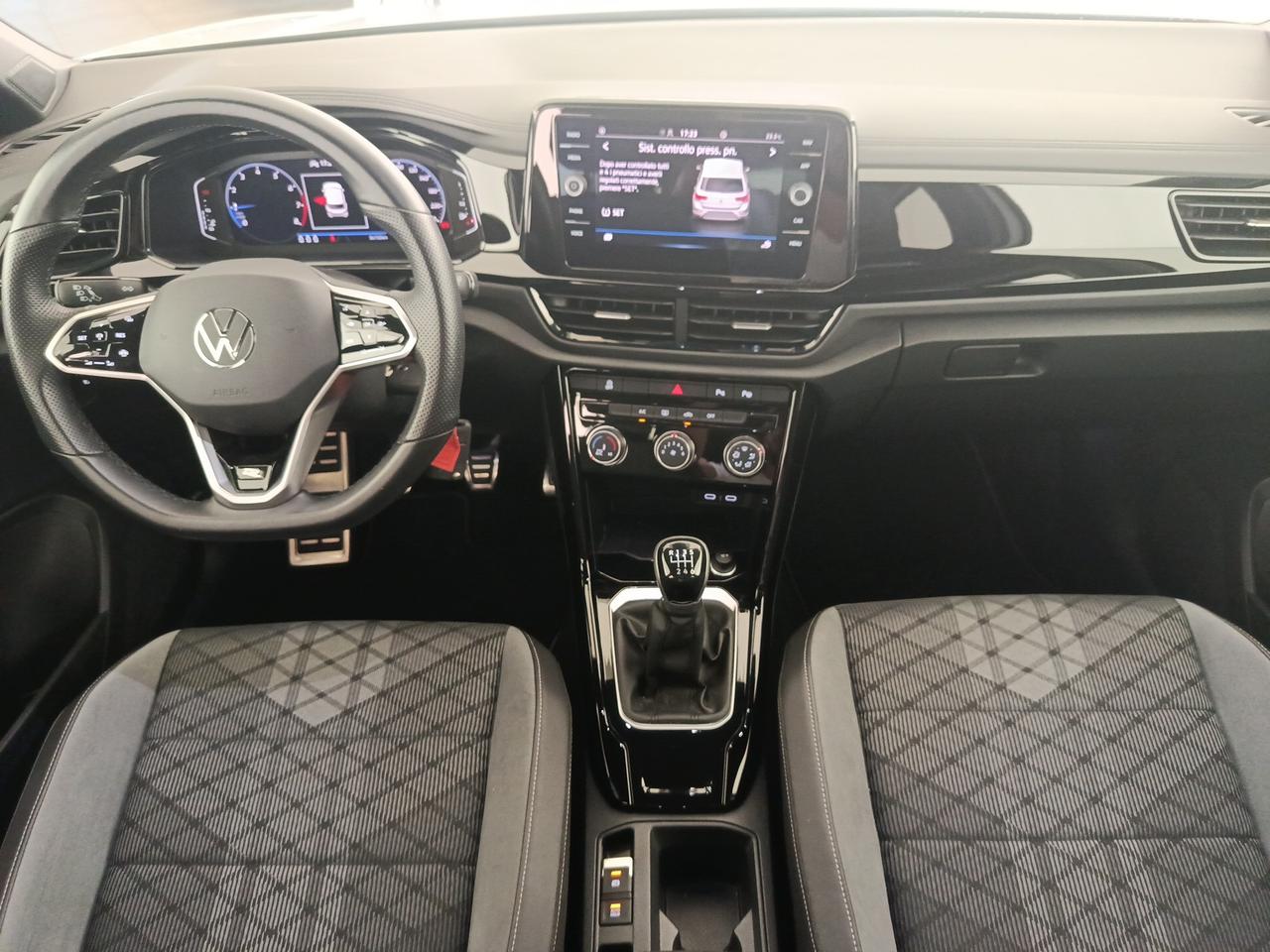 VOLKSWAGEN T-Roc - T-Roc 1.0 TSI R-Line