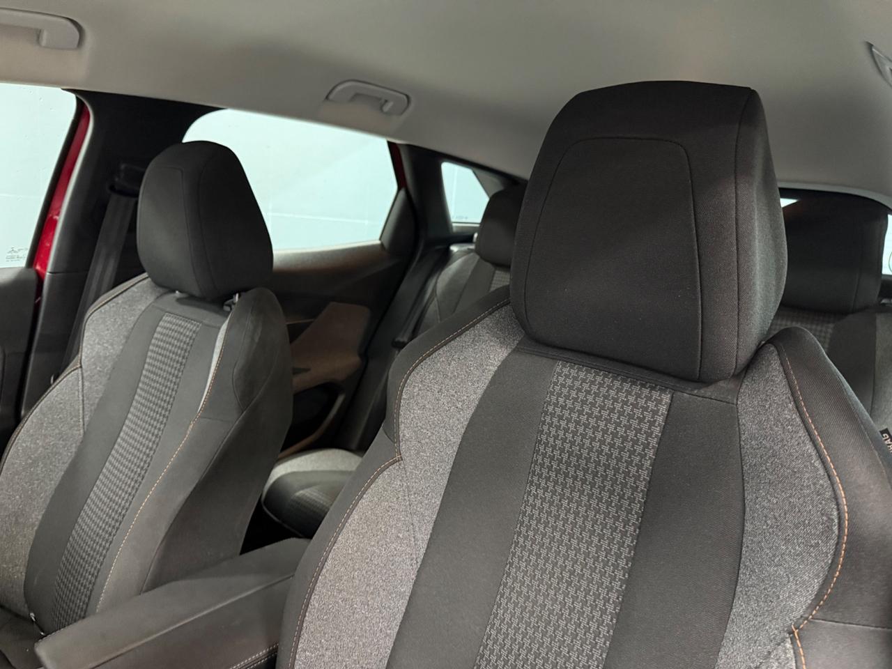 Peugeot 3008 BlueHDi 130 S&S EAT8 Allure