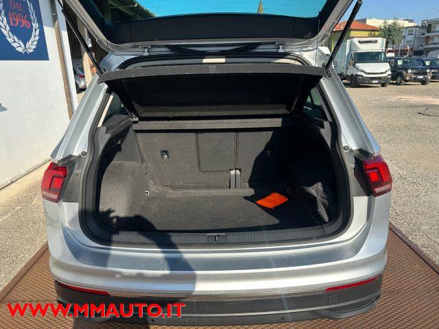 VOLKSWAGEN Tiguan 2.0 TDI 150 CV SCR DSG Life !!!!!