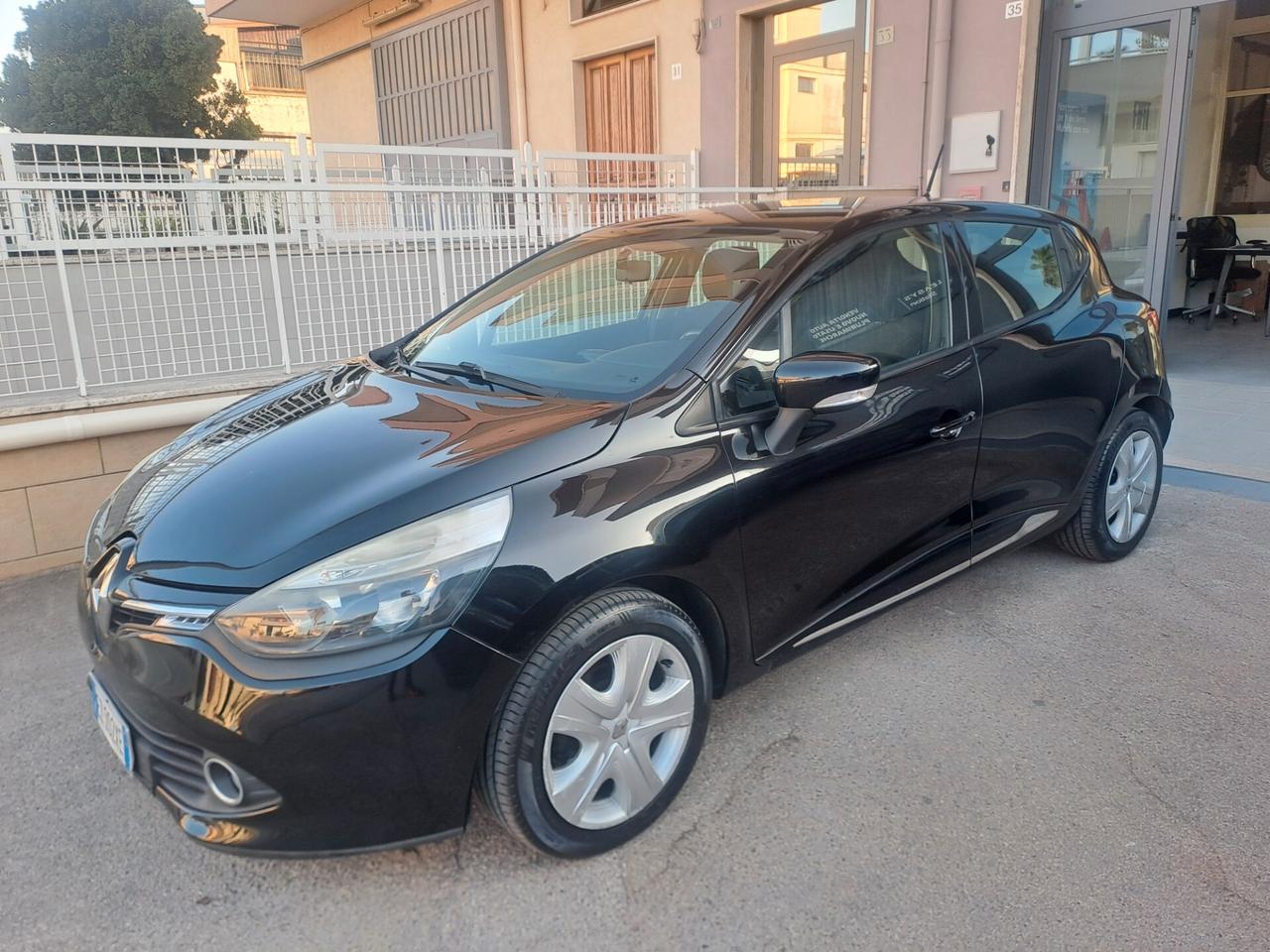 Renault Clio 1.5 dCi 8V 75CV 5 porte Wave