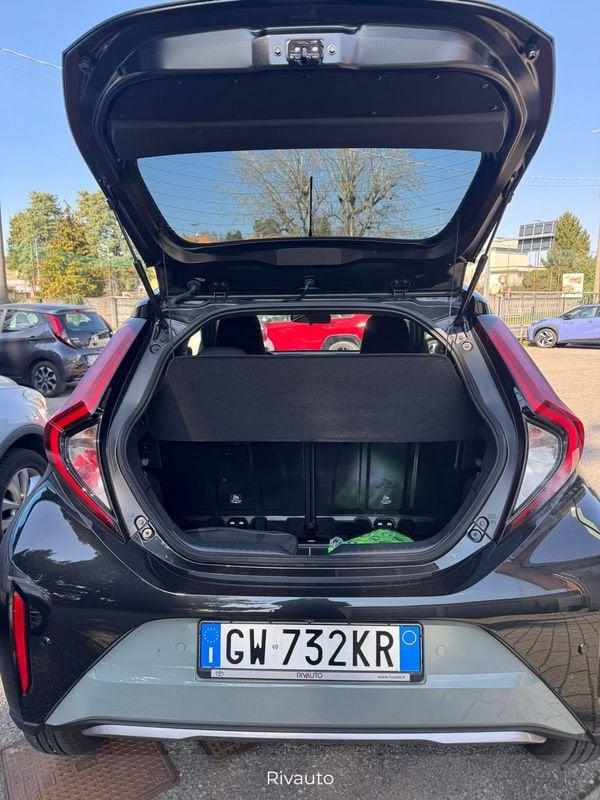 Toyota Aygo X 1.0B (72 CV) Lounge