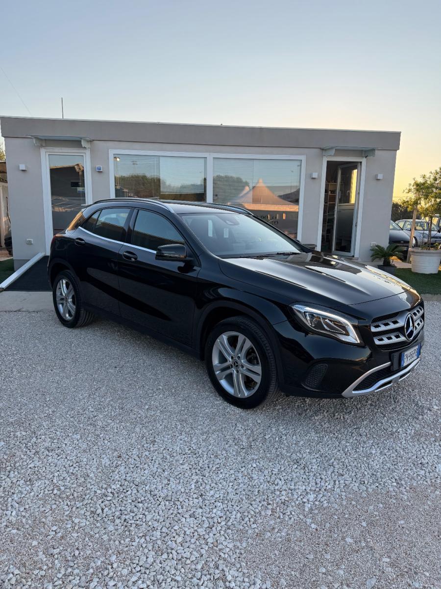 MERCEDES - Classe GLA - GLA 200 d Automatic Sport