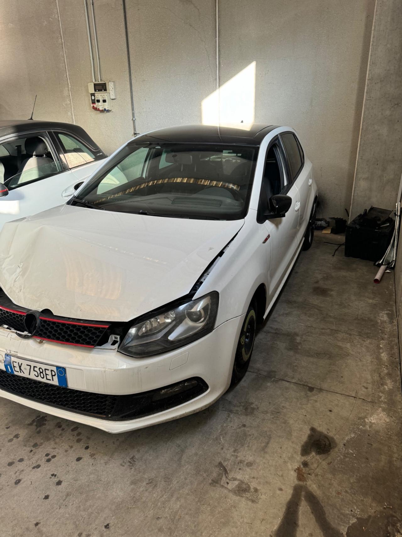 Volkswagen Polo 1.4 DSG 5 porte Highline