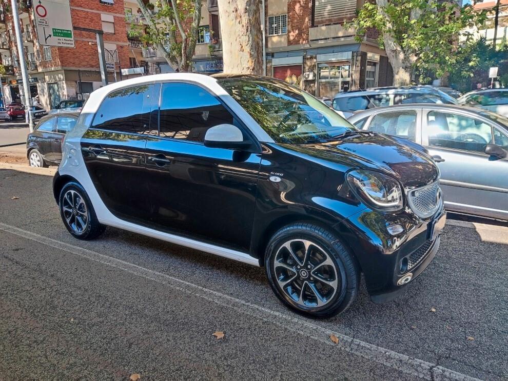 Smart ForFour 1.0 GPL AUTOMATICA NEOPATENTATI EURO 6